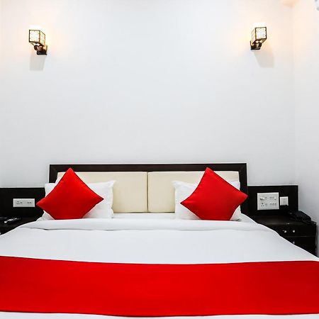 Oyo Hotel New Geetanjali Near Gautam Buddha Park Lucknow Zewnętrze zdjęcie