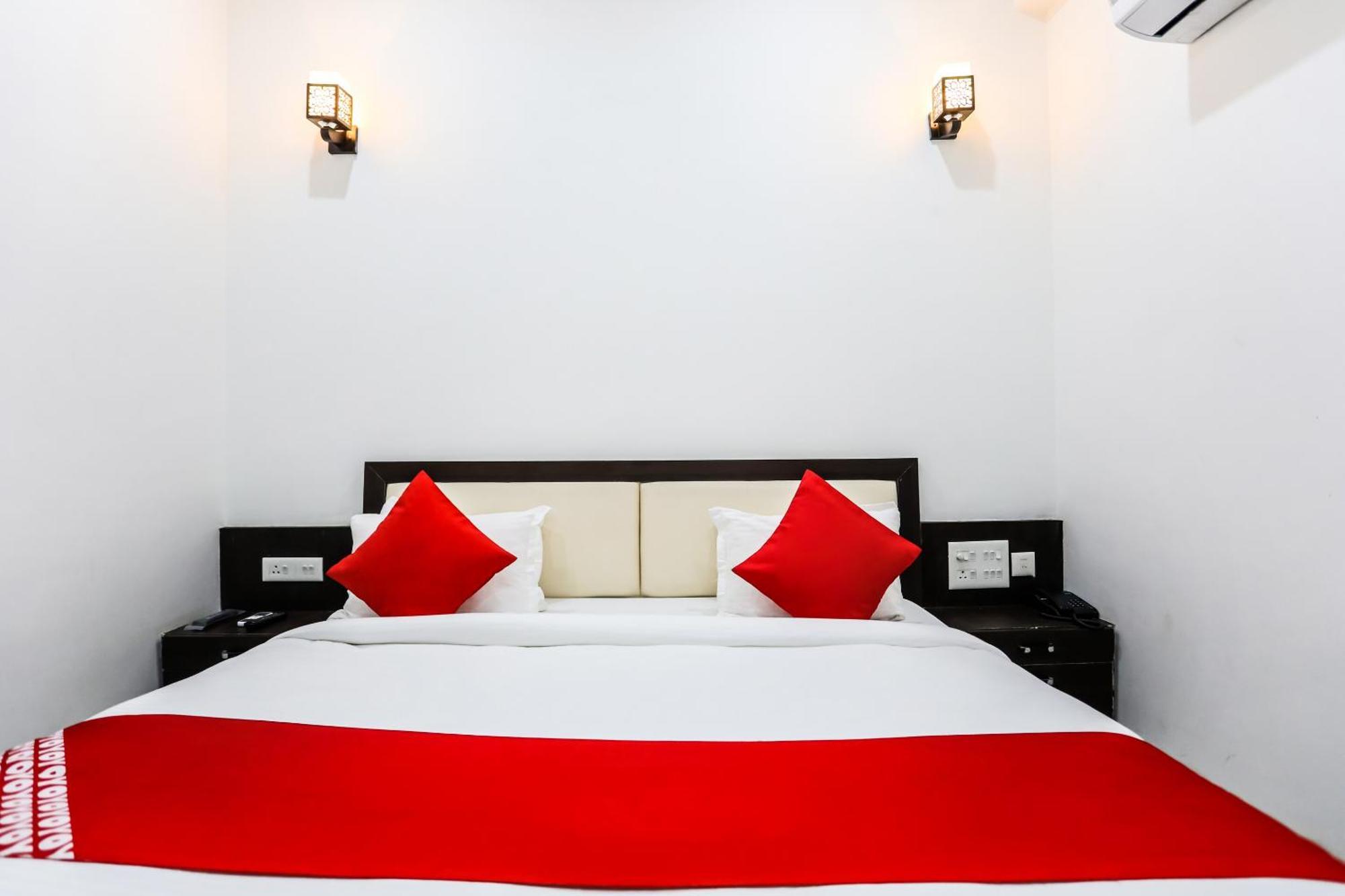 Oyo Hotel New Geetanjali Near Gautam Buddha Park Lucknow Zewnętrze zdjęcie