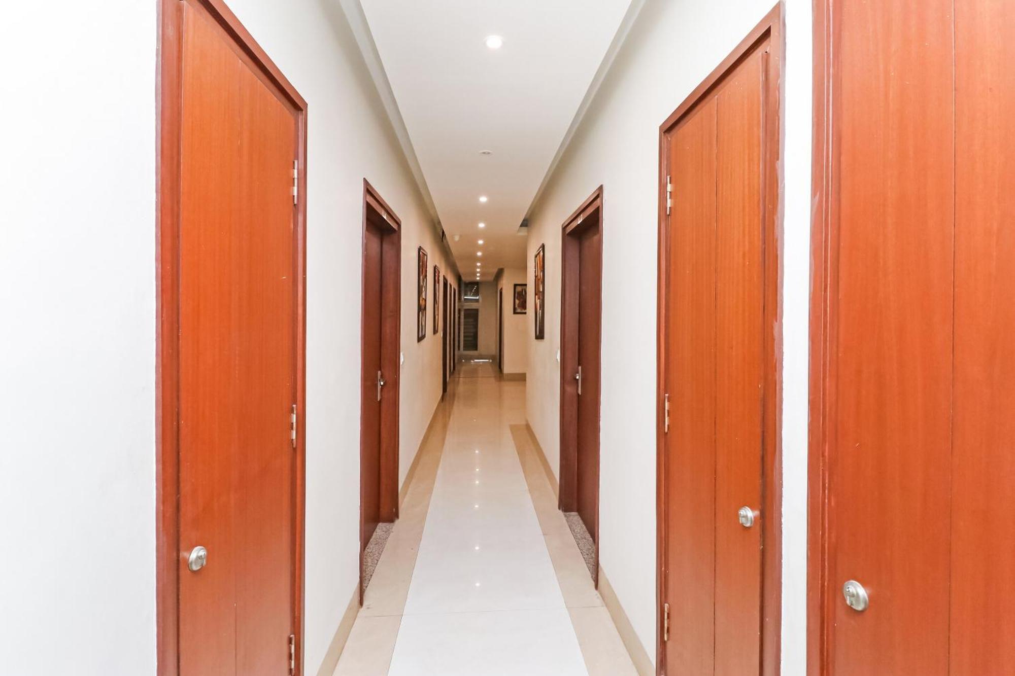Oyo Hotel New Geetanjali Near Gautam Buddha Park Lucknow Zewnętrze zdjęcie